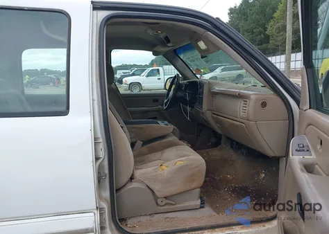 2004 Chevrolet Silverado 2500 Ls z USA, uszkodzony, nr VIN 1GCGK23U14F231947